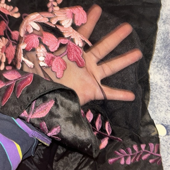 PINK FLORAL EMBROIDERY ELEGANT ROMANTIC MIDI SKIRT MESH OVERLAY - Picture 5 of 7